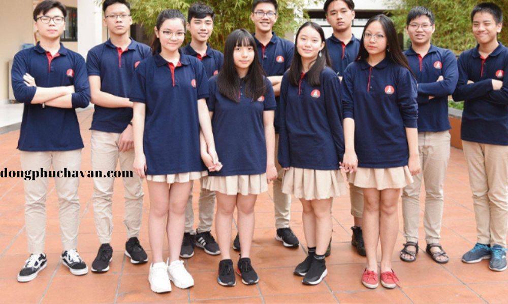 may-dong-phuc-nhom-lop-o-di-an-gia-re.jpg