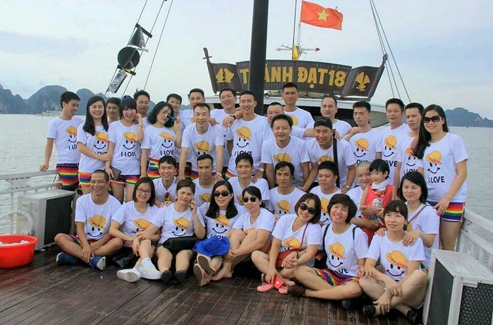 Áo thun đồng phục đi du lịch biển Áo thun đồng phục đi du lịch biển