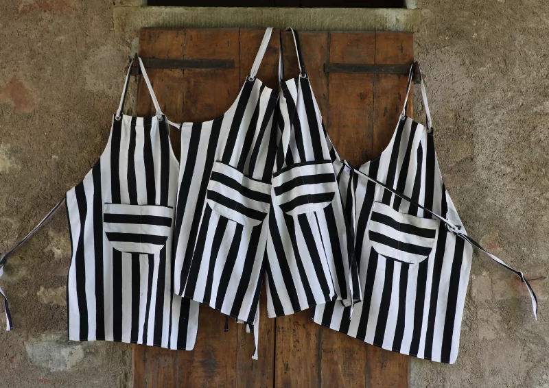 tạp dề đồng phục