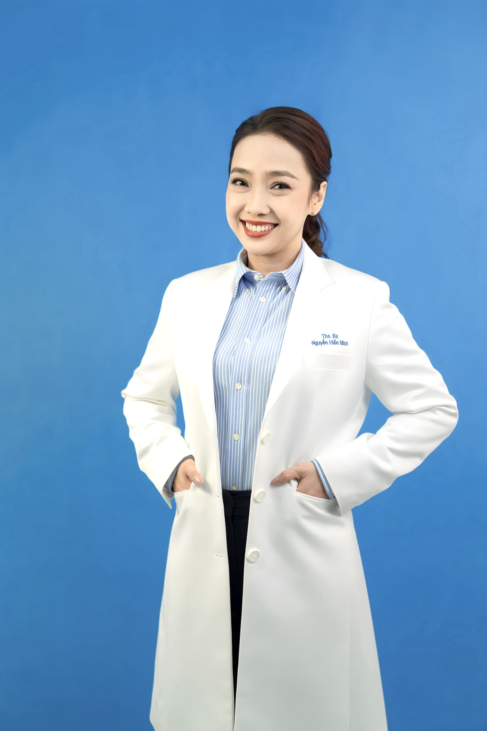 Áo Đồng Phục Bác Sĩ Nha Khoa Chuyên Nghiệp Tại Thuận An