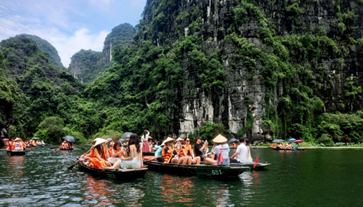 Sản phẩm mới ra mắt của đồng phục hà vân - Khám Phá Không Gian Du Lịch Đáng Kinh Ngạc Tại TP Hồ Chí Minh