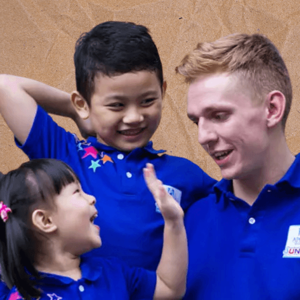 đồng phục tiếng anh giá rẻ