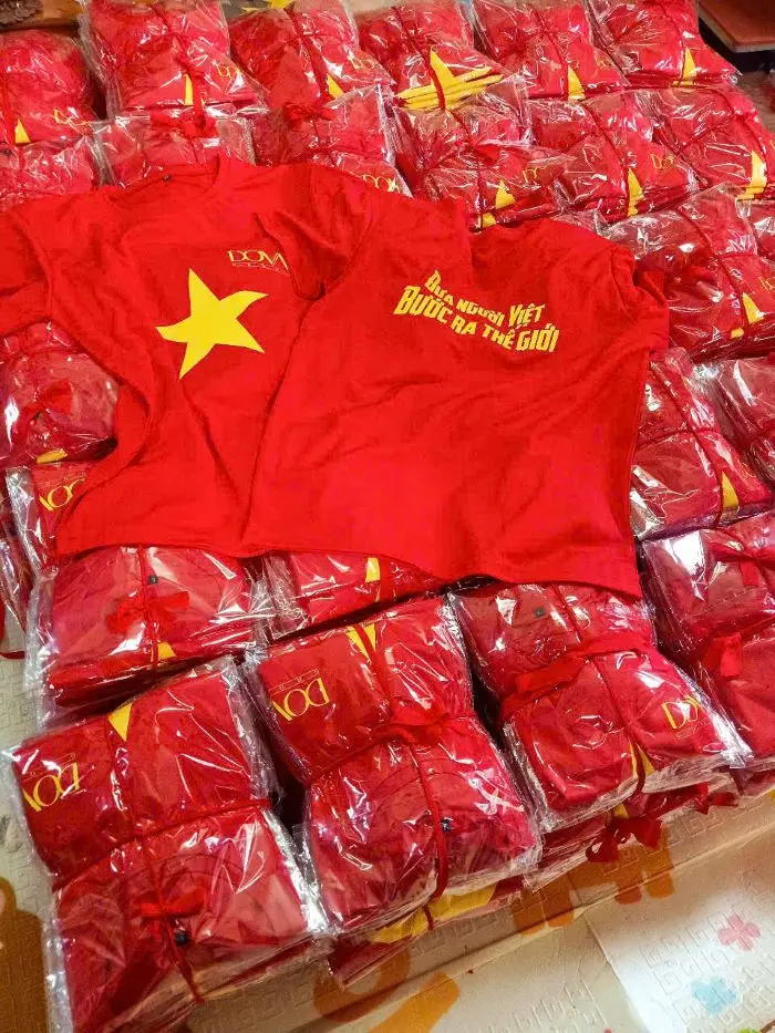 Áo Cờ Đỏ Sao Vàng Giá Rẻ Tại Hà Nội - Chất Lượng Đảm Bảo